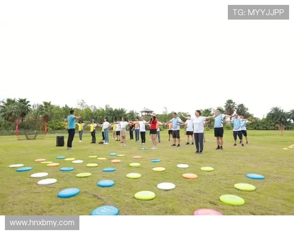 武汉飞盘队飞盘意识排名创新高引发热议展现团队实力与潜力 武汉飞盘队飞盘意识排名创新高引发热议展现团队实力与潜力